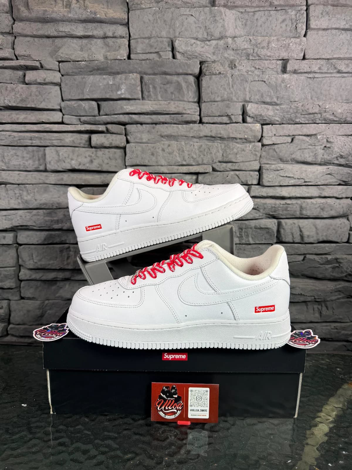 Nike air force one x supreme “triple white”