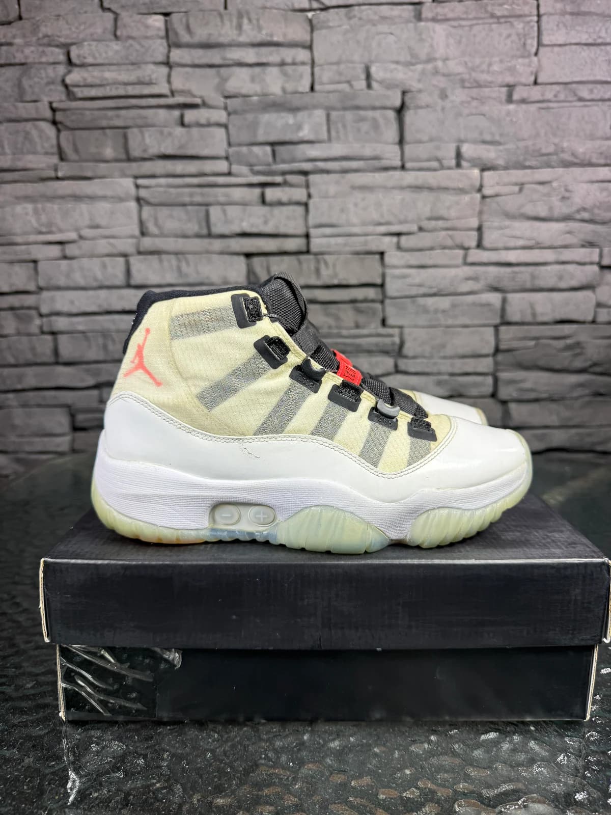Jordan retro 11 adapt