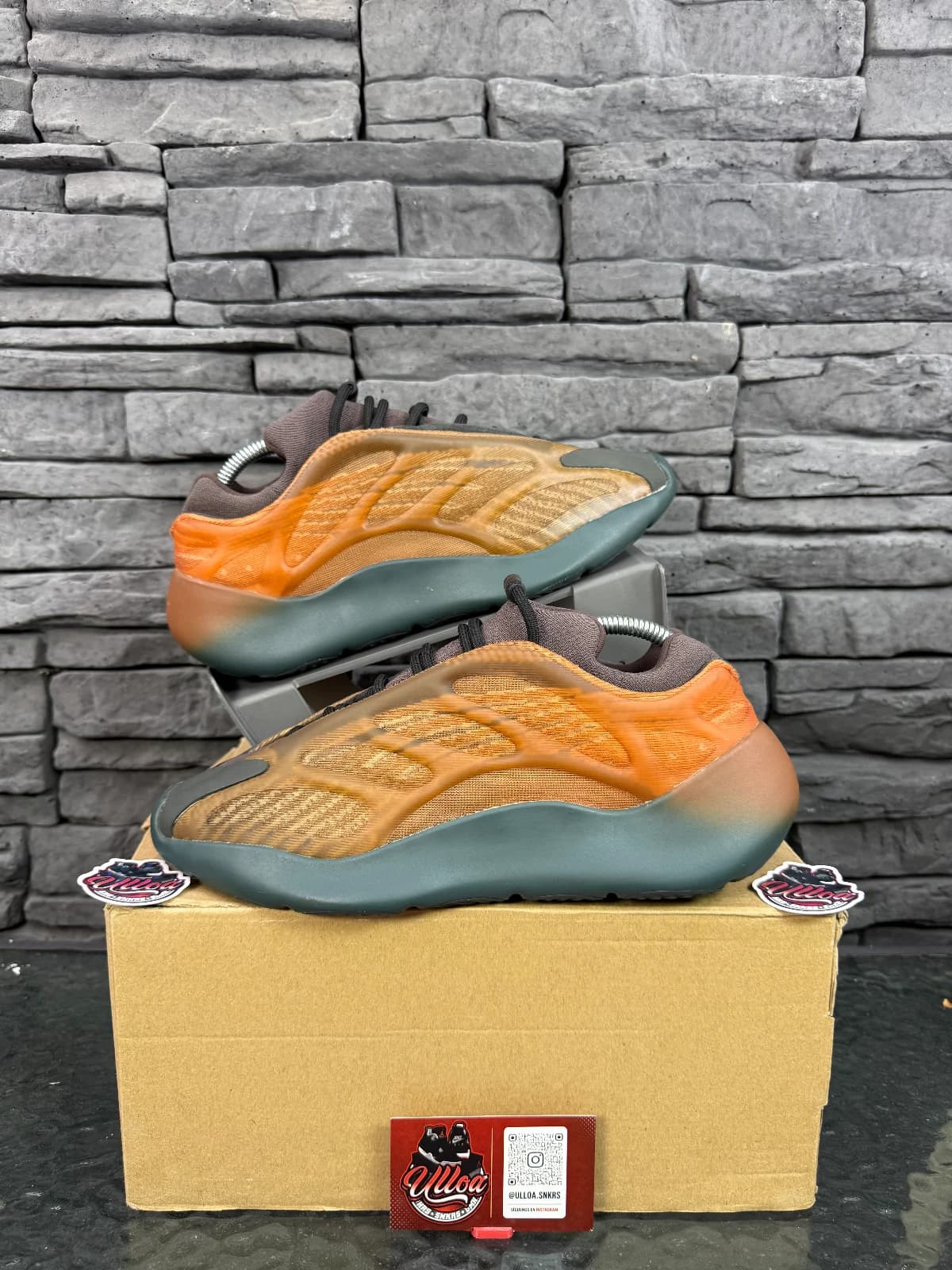 Yeezy 700 V3 “cooper fade”